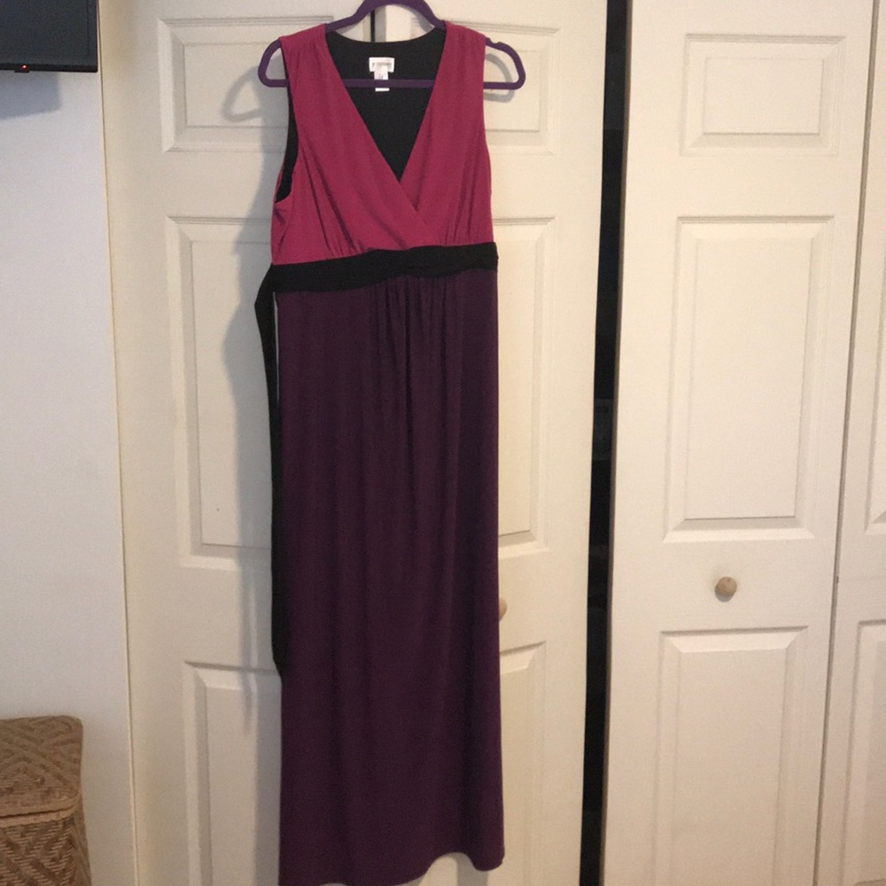 Maternity maxi dress, motherhood maternity